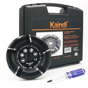 The Kaindl Multi-Plane HD Milling Disc 115x20x22,2 mm is a German-made professional tool for aluminium, non-ferrous metals, plastics, and wood. Unlike grinding wheels, it produces chips instead of dust, ensuring safety and efficiency. Available exclusively in Norway at RAM SVEIS OG BEMANNING AS.