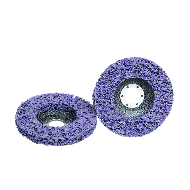 Violet Strip and Clean Disc Norway – Heavy-duty abrasive for removing rust, coatings, and welding scale.